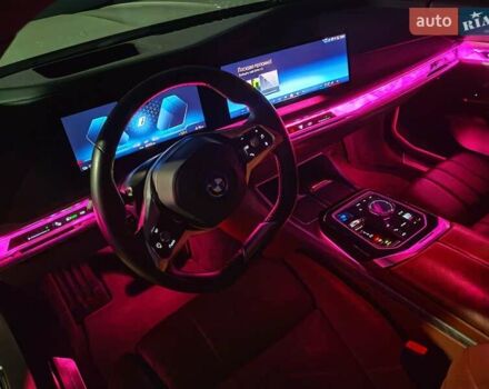 Белый БМВ i7, объемом двигателя 0 л и пробегом 60 тыс. км за 87000 $, фото 11 на Automoto.ua
