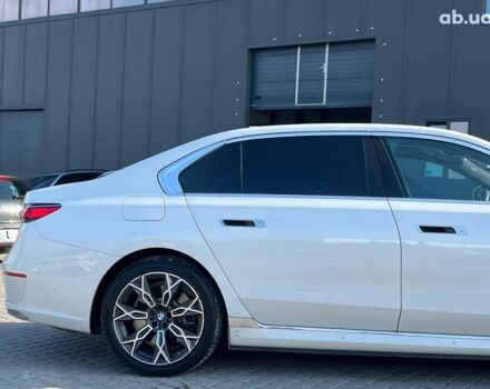 Белый БМВ i7, объемом двигателя 0 л и пробегом 41 тыс. км за 87890 $, фото 2 на Automoto.ua