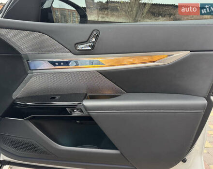 Белый БМВ i7, объемом двигателя 0 л и пробегом 9 тыс. км за 85000 $, фото 20 на Automoto.ua