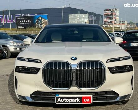 Белый БМВ i7, объемом двигателя 0 л и пробегом 41 тыс. км за 87890 $, фото 6 на Automoto.ua