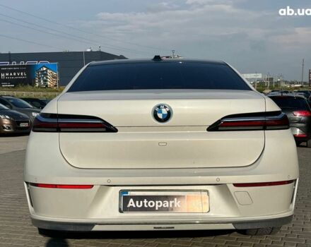 Белый БМВ i7, объемом двигателя 0 л и пробегом 41 тыс. км за 87890 $, фото 8 на Automoto.ua