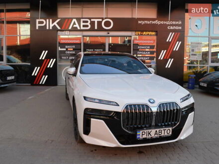 БМВ i7 2023 в Львове на Automoto.ua Белый БМВ i7, объемом двигателя 0 л и пробегом 11 тыс. км за 94400 $, фото 1 на Automoto.ua