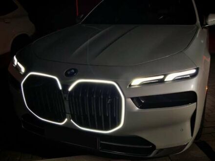 Белый БМВ i7, объемом двигателя 0 л и пробегом 60 тыс. км за 87000 $, фото 1 на Automoto.ua