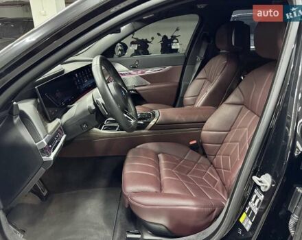 Черный БМВ i7, объемом двигателя 0 л и пробегом 36 тыс. км за 99000 $, фото 23 на Automoto.ua