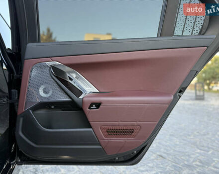 Черный БМВ i7, объемом двигателя 0 л и пробегом 36 тыс. км за 107000 $, фото 88 на Automoto.ua