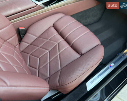 Черный БМВ i7, объемом двигателя 0 л и пробегом 36 тыс. км за 107000 $, фото 103 на Automoto.ua