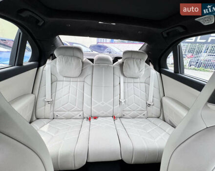 Черный БМВ i7, объемом двигателя 0 л и пробегом 12 тыс. км за 88000 $, фото 24 на Automoto.ua