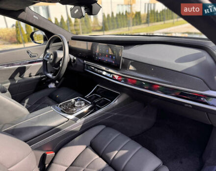 Черный БМВ i7, объемом двигателя 0 л и пробегом 55 тыс. км за 91500 $, фото 40 на Automoto.ua