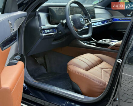 Черный БМВ i7, объемом двигателя 0 л и пробегом 19 тыс. км за 97000 $, фото 39 на Automoto.ua