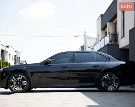 Черный БМВ i7, объемом двигателя 0 л и пробегом 23 тыс. км за 95000 $, фото 3 на Automoto.ua