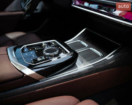 Черный БМВ i7, объемом двигателя 0 л и пробегом 23 тыс. км за 95000 $, фото 26 на Automoto.ua