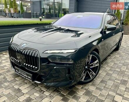 Черный БМВ i7, объемом двигателя 0 л и пробегом 35 тыс. км за 123900 $, фото 5 на Automoto.ua