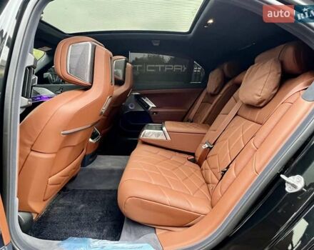 Черный БМВ i7, объемом двигателя 0 л и пробегом 35 тыс. км за 123900 $, фото 36 на Automoto.ua