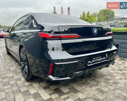 Черный БМВ i7, объемом двигателя 0 л и пробегом 35 тыс. км за 123900 $, фото 7 на Automoto.ua