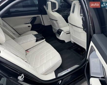 Чорний БМВ i7, об'ємом двигуна 0 л та пробігом 1 тис. км за 118900 $, фото 57 на Automoto.ua