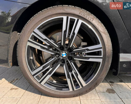 Черный БМВ i7, объемом двигателя 0 л и пробегом 55 тыс. км за 91500 $, фото 12 на Automoto.ua