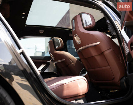 Черный БМВ i7, объемом двигателя 0 л и пробегом 23 тыс. км за 95000 $, фото 44 на Automoto.ua