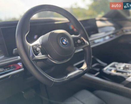 Черный БМВ i7, объемом двигателя 0 л и пробегом 55 тыс. км за 91500 $, фото 17 на Automoto.ua