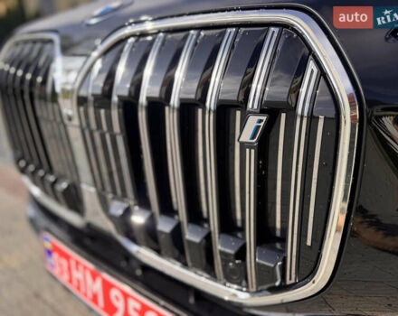 Черный БМВ i7, объемом двигателя 0 л и пробегом 55 тыс. км за 91500 $, фото 10 на Automoto.ua