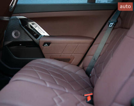 Черный БМВ i7, объемом двигателя 0 л и пробегом 23 тыс. км за 95000 $, фото 37 на Automoto.ua