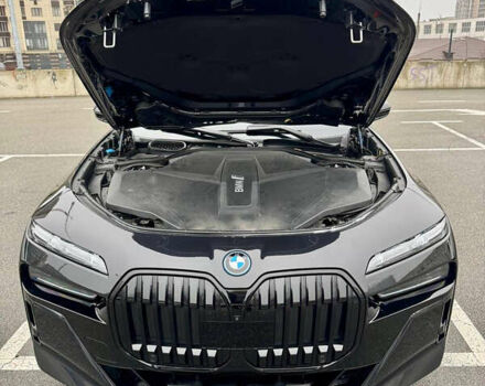 Черный БМВ i7, объемом двигателя 0 л и пробегом 22 тыс. км за 92000 $, фото 4 на Automoto.ua