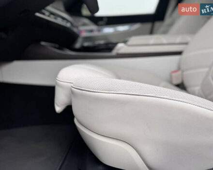 Черный БМВ i7, объемом двигателя 0 л и пробегом 12 тыс. км за 88000 $, фото 31 на Automoto.ua