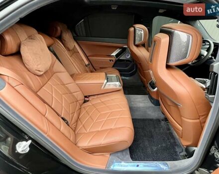 Черный БМВ i7, объемом двигателя 0 л и пробегом 35 тыс. км за 123900 $, фото 54 на Automoto.ua