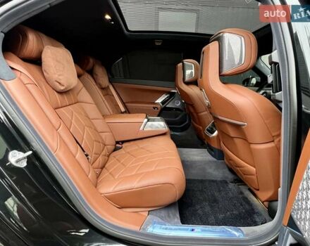 Черный БМВ i7, объемом двигателя 0 л и пробегом 35 тыс. км за 123900 $, фото 52 на Automoto.ua