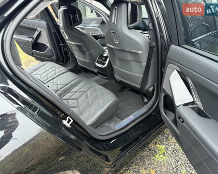 Черный БМВ i7, объемом двигателя 0 л и пробегом 21 тыс. км за 57000 $, фото 17 на Automoto.ua