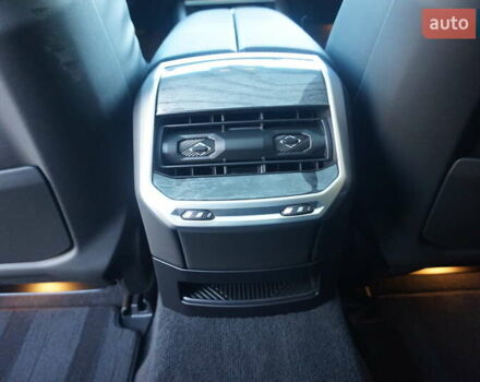 Черный БМВ i7, объемом двигателя 0 л и пробегом 27 тыс. км за 85000 $, фото 51 на Automoto.ua