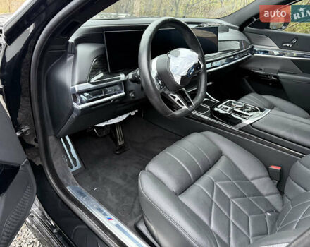 Черный БМВ i7, объемом двигателя 0 л и пробегом 21 тыс. км за 57000 $, фото 22 на Automoto.ua
