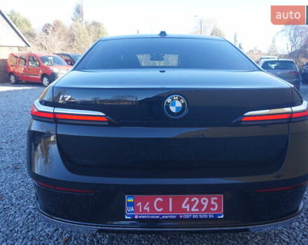 Черный БМВ i7, объемом двигателя 0 л и пробегом 27 тыс. км за 85000 $, фото 17 на Automoto.ua