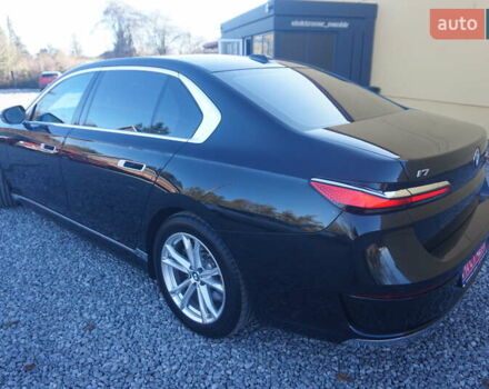 Черный БМВ i7, объемом двигателя 0 л и пробегом 27 тыс. км за 85000 $, фото 18 на Automoto.ua