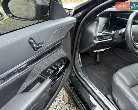 Черный БМВ i7, объемом двигателя 0 л и пробегом 21 тыс. км за 57000 $, фото 21 на Automoto.ua