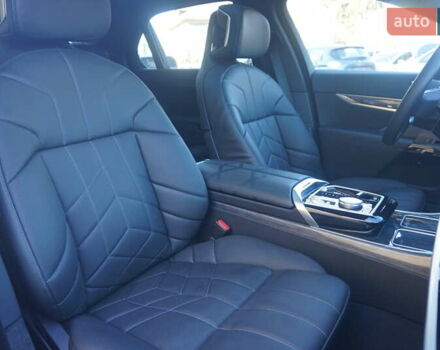 Черный БМВ i7, объемом двигателя 0 л и пробегом 27 тыс. км за 85000 $, фото 42 на Automoto.ua