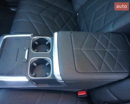 Черный БМВ i7, объемом двигателя 0 л и пробегом 27 тыс. км за 85000 $, фото 52 на Automoto.ua