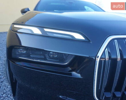 Черный БМВ i7, объемом двигателя 0 л и пробегом 27 тыс. км за 85000 $, фото 21 на Automoto.ua