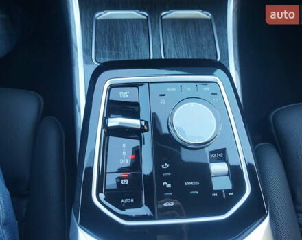 Черный БМВ i7, объемом двигателя 0 л и пробегом 27 тыс. км за 85000 $, фото 36 на Automoto.ua