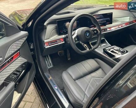 Черный БМВ i7, объемом двигателя 0 л и пробегом 12 тыс. км за 105499 $, фото 6 на Automoto.ua