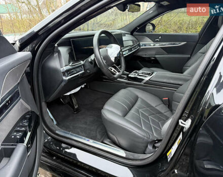 Черный БМВ i7, объемом двигателя 0 л и пробегом 21 тыс. км за 57000 $, фото 23 на Automoto.ua