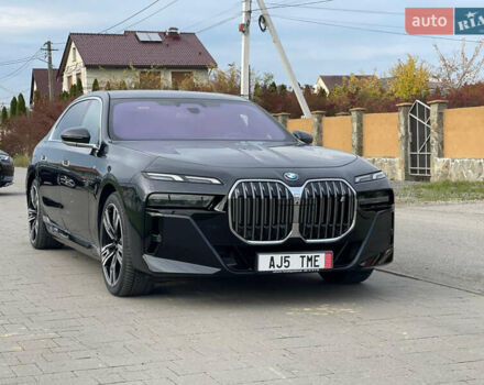 Черный БМВ i7, объемом двигателя 0 л и пробегом 29 тыс. км за 99500 $, фото 4 на Automoto.ua