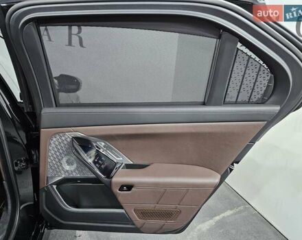 Черный БМВ i7, объемом двигателя 0 л и пробегом 7 тыс. км за 138999 $, фото 13 на Automoto.ua