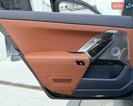 Черный БМВ i7, объемом двигателя 0 л и пробегом 1 тыс. км за 190000 $, фото 87 на Automoto.ua