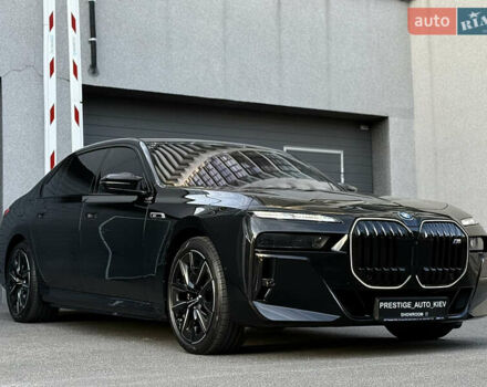 Черный БМВ i7, объемом двигателя 0 л и пробегом 1 тыс. км за 190000 $, фото 12 на Automoto.ua