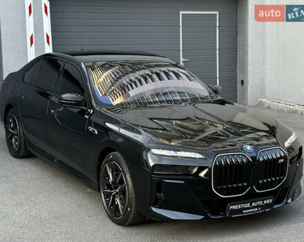 Черный БМВ i7, объемом двигателя 0 л и пробегом 1 тыс. км за 190000 $, фото 11 на Automoto.ua