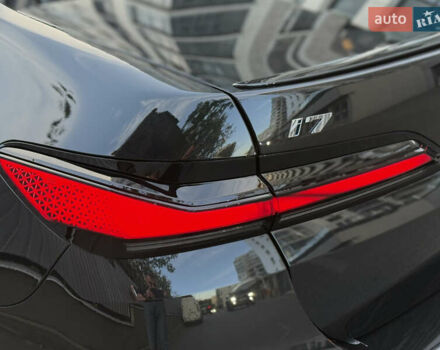 Черный БМВ i7, объемом двигателя 0 л и пробегом 1 тыс. км за 190000 $, фото 40 на Automoto.ua