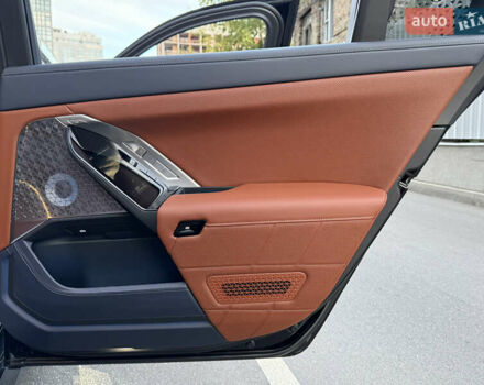 Черный БМВ i7, объемом двигателя 0 л и пробегом 1 тыс. км за 190000 $, фото 77 на Automoto.ua