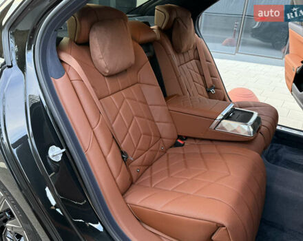 Черный БМВ i7, объемом двигателя 0 л и пробегом 1 тыс. км за 190000 $, фото 58 на Automoto.ua