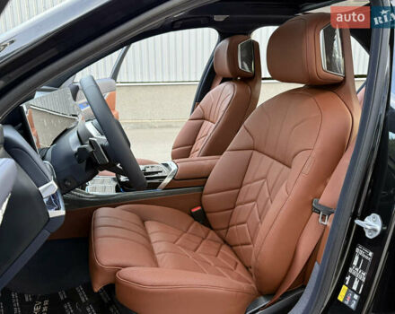 Черный БМВ i7, объемом двигателя 0 л и пробегом 1 тыс. км за 190000 $, фото 46 на Automoto.ua