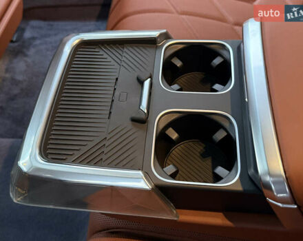 Черный БМВ i7, объемом двигателя 0 л и пробегом 1 тыс. км за 190000 $, фото 91 на Automoto.ua